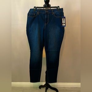 Gloria Vanderbilt curvy skinny jean